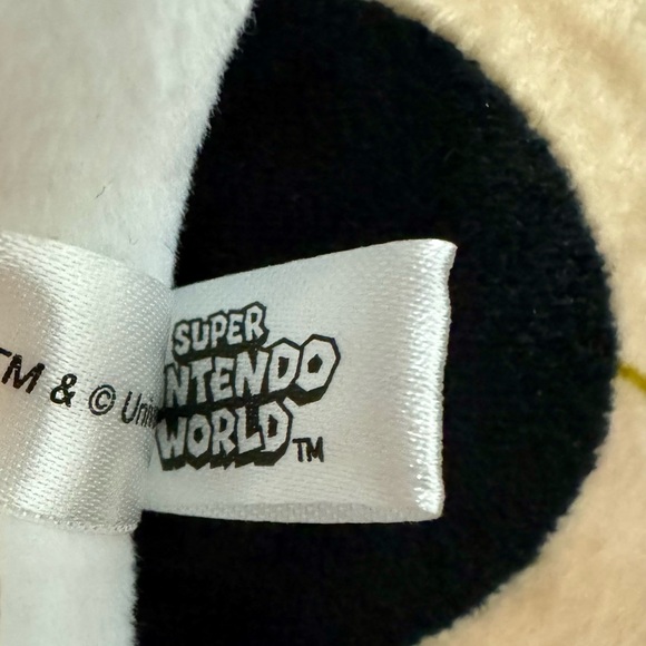 Universal Studios Japan Mario
Kart Spiny blue shell Super
Nintendo World - Picture 7 of 7